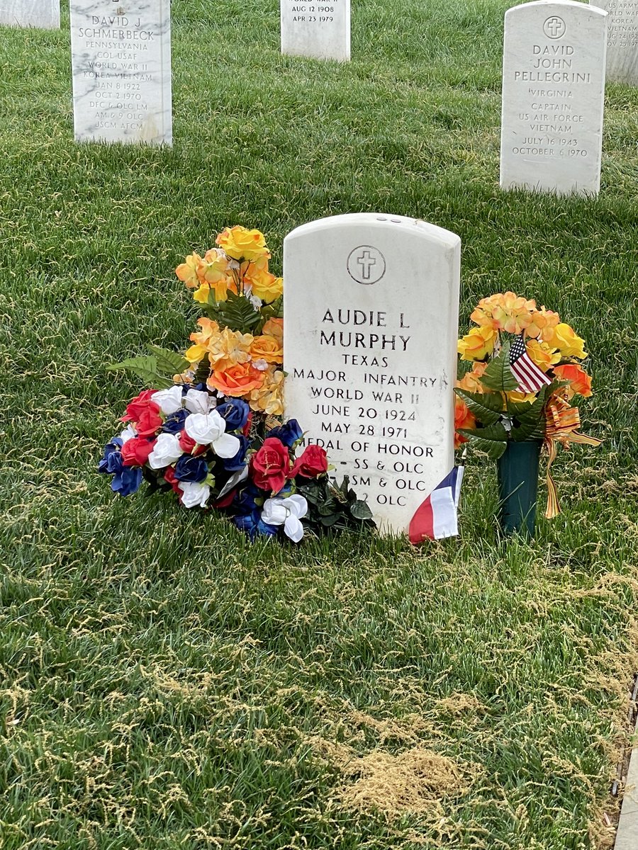 peterglennon's tweet photo. #HonorFlightRochester #Mission76 Arlington. Audie Murphy grave. And a line of people to pay their respects.   #Veterans https://t.co/rUYoi8nQeT