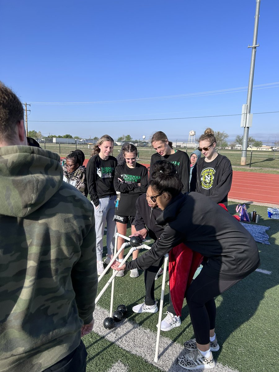 Coach Lloyd tweet media