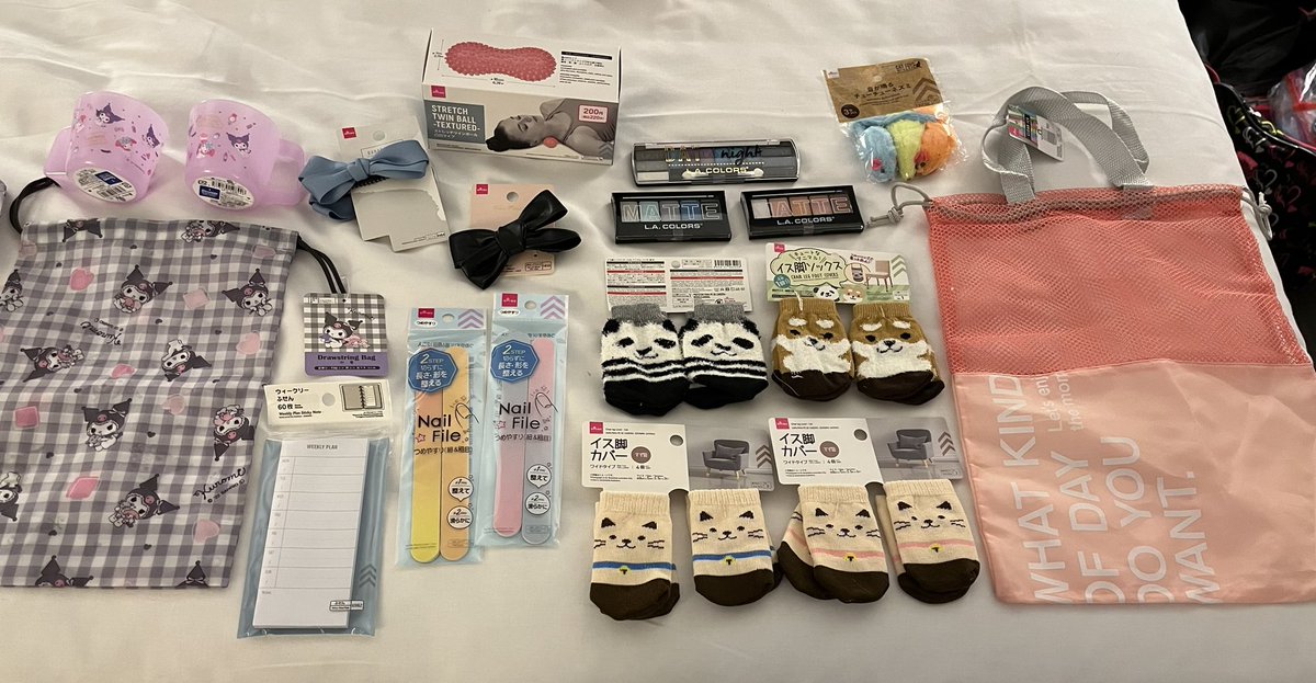 rubiowolf's tweet photo. Been slacking on posting my #conswag from @BABSCon 😅

First up want to share my haul from Japantown and Pier 39 💖

Got to visit both along with the Daiso store with @RebelATS https://t.co/2Owhlvmt8B