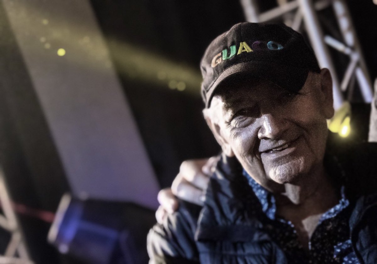 OficialGuaco's tweet photo. Con inmenso dolor y tristeza; con melancolía y recuerdos imborrables, se ha mudado al otro mundo Alfonso "Pompo" Aguado, fundador de este movimiento. Querido "Pompo" que Dios y la Virgen te acompañen en este camino hacia al cielo.

Será velado en la funeraria Mansión Apostólica. https://t.co/CFZKyeC8eF