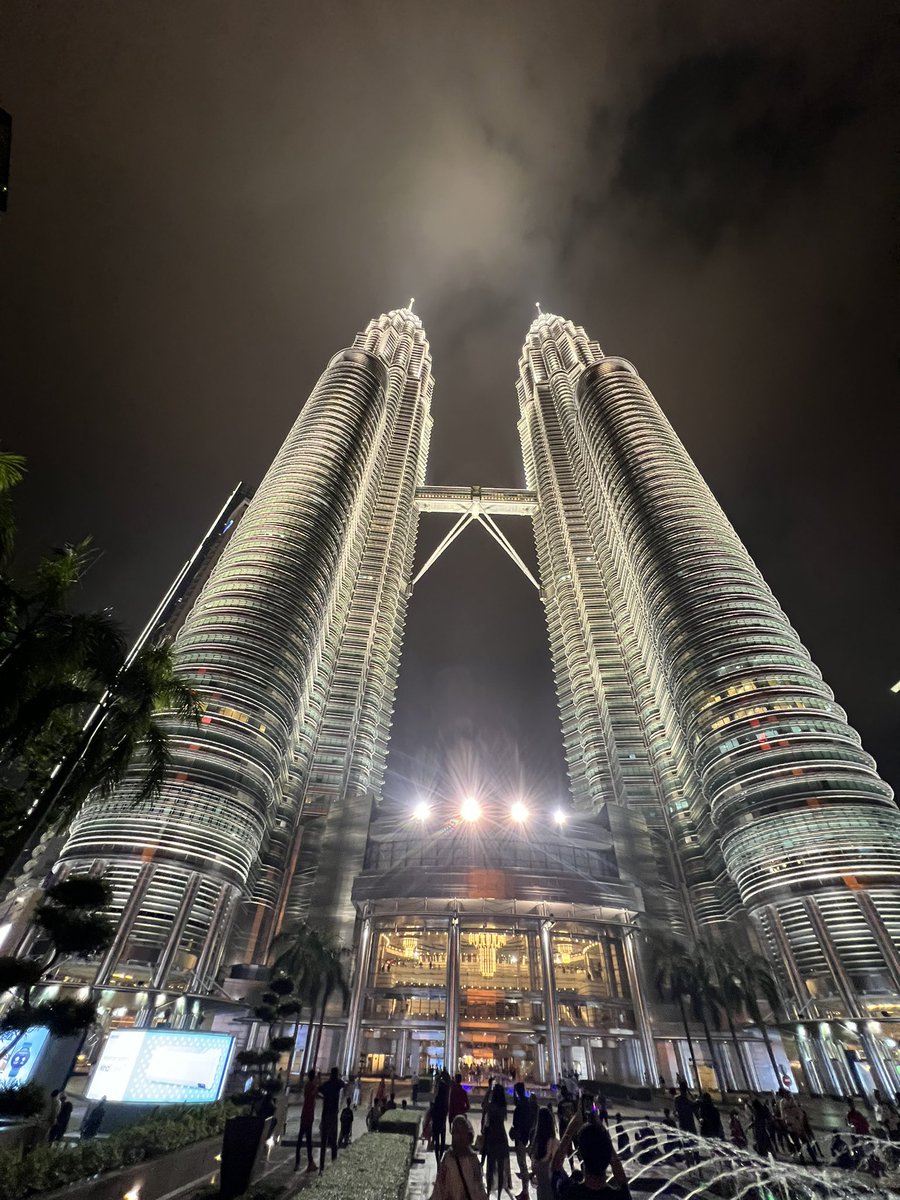 Ray_linzh's tweet photo. Hello KL https://t.co/6dTIu55EQd