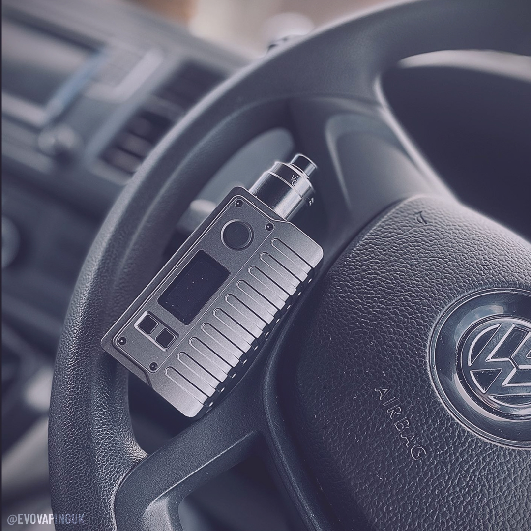evovapinguk's tweet photo. An amazing shot of the Empire Squonk in gunmetal with matching Sith RDA taken by @optimax300 on Instagram out and about.
-
Sith RDA - https://t.co/XoKCdK2J3x
-
#sithrda #vaperzcloud #evolutionvapinguk #empiresquonk https://t.co/hlOnt8caRs