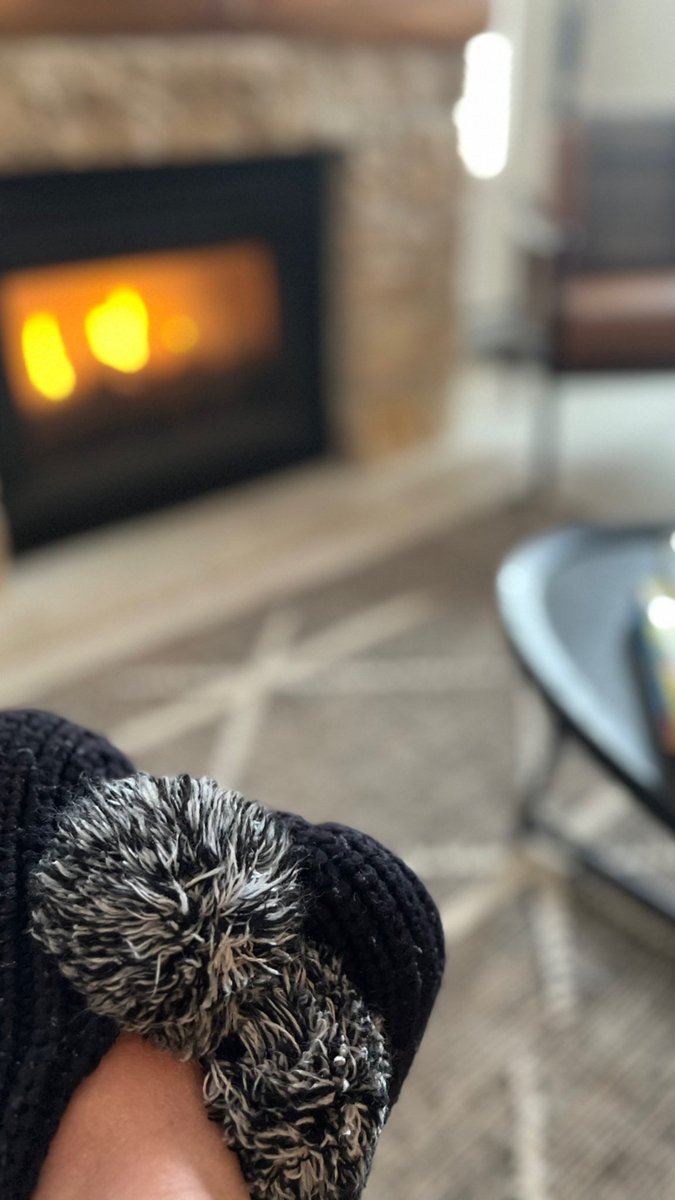 Js_Slippers's tweet image. Perfect slipper morning !!