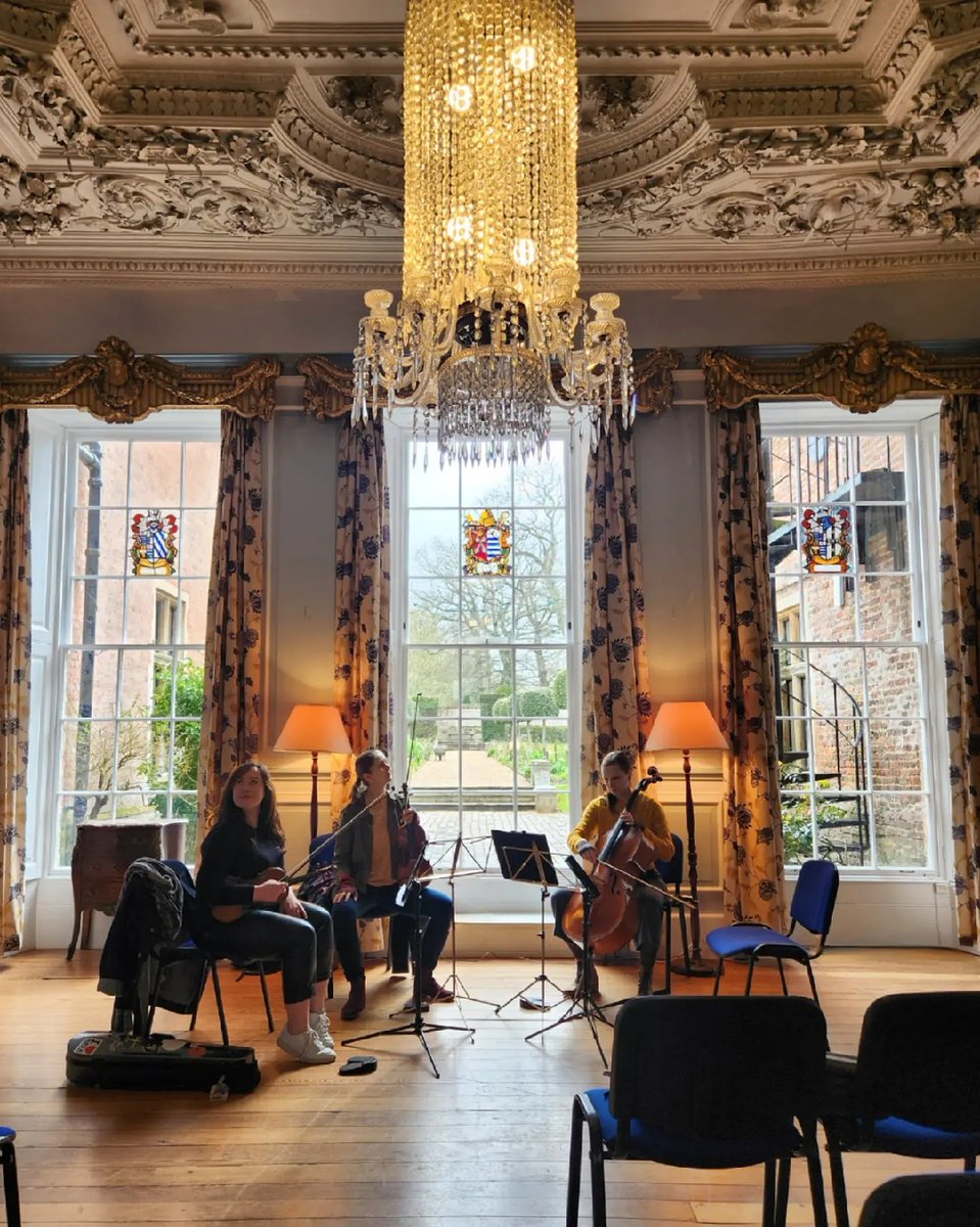 AlkyonaQuartet's tweet photo. A beautiful setting for last night's intimate concert in Brickwall House! Perfect for some Haydn, Purcell &amp; Britten ❤️
.
.
.
Thanks to the Brickwall Music &amp; Arts Society for your warm welcome! 
.
.
.
#brickwallmusicandartssociety #brickwallhouse #Britten #Purcell #Stringquartet https://t.co/vS9NUSBNpI