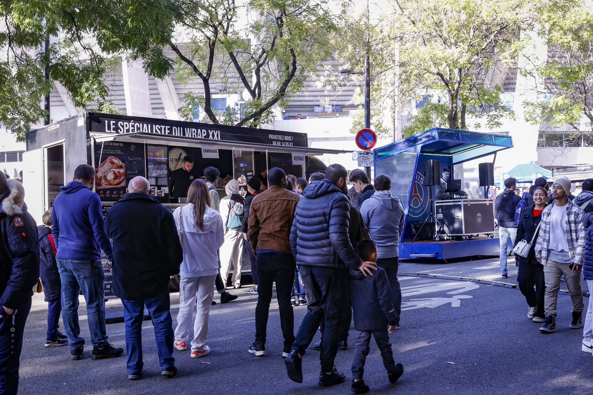 PSG Fan Services on Twitter "🚛🏟 Vivez une expérience 🔴🔵 dès votre