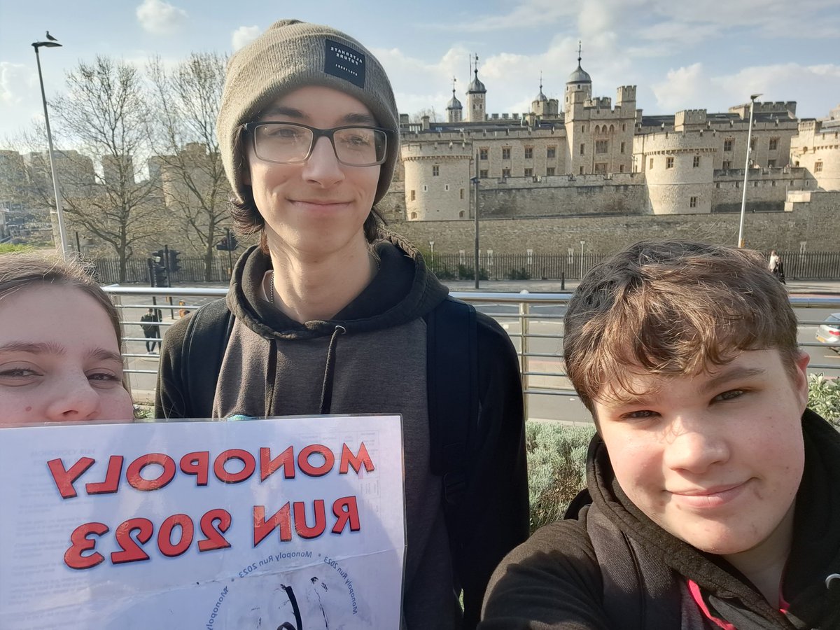 EvanProsser8's tweet photo. #TowerOfLondon #319 #mr23queen https://t.co/4SZxvgdnqI