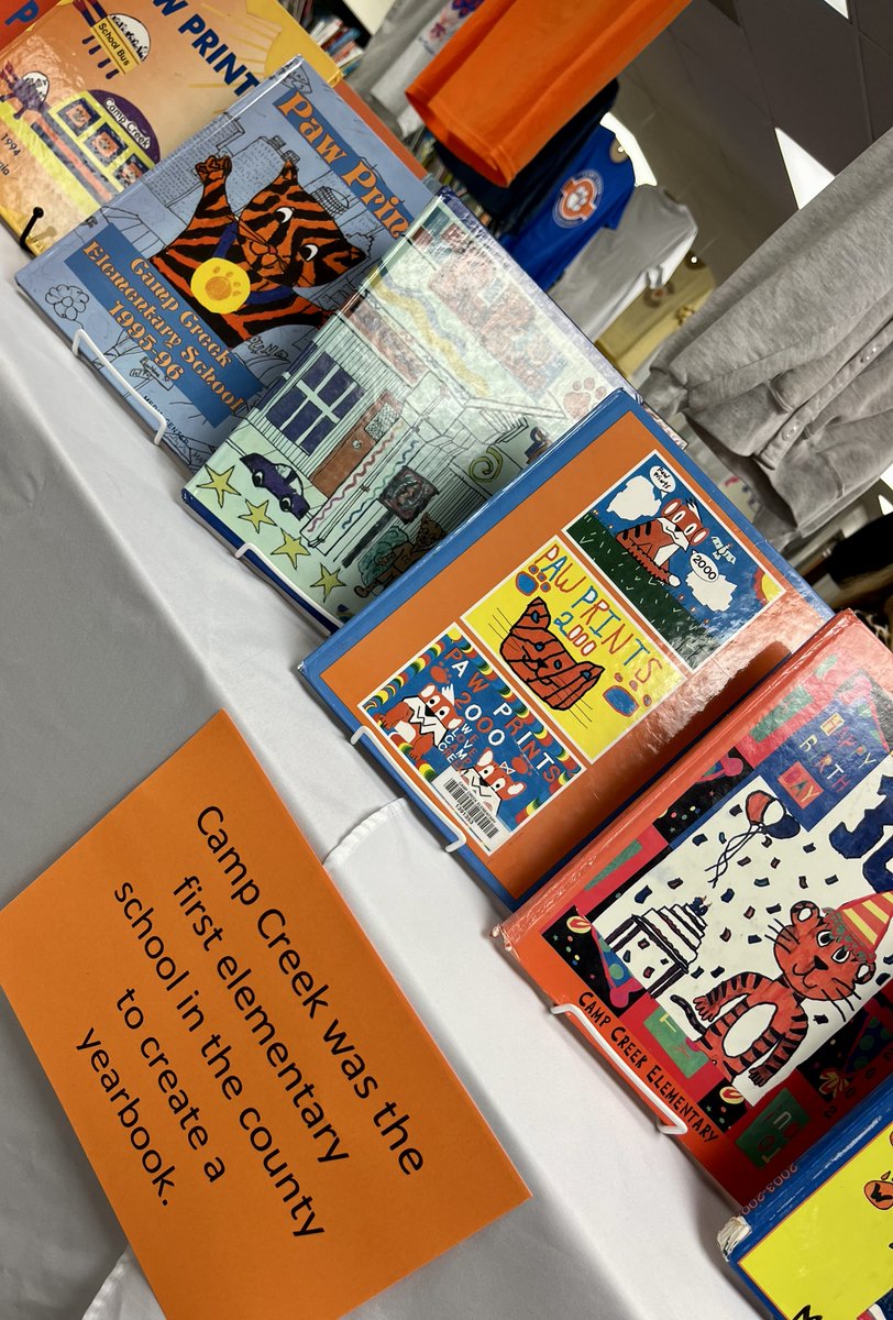 ElectDrSimmons's tweet photo. This year Camp Creek ES celebrates 50 years of serving the Lilburn community 🎉 The birthday party brought together former staff members from as far as South Carolina, two former principals, parents and other community members. It truly felt like a family reunion 💙🧡💙 https://t.co/RJk79VAZvg