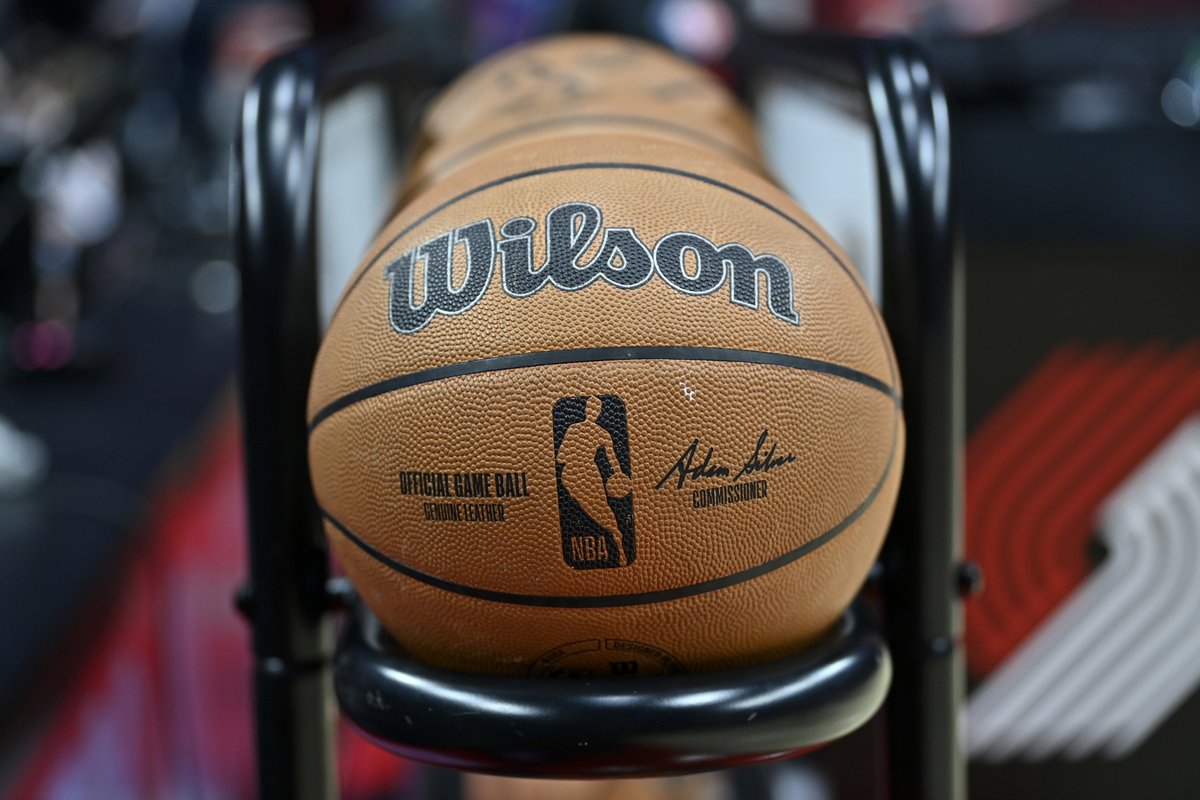 ucubasquet's tweet photo. NBA | 🔥 ¡Hoy comienzan los Playoffs! 

14.00 🏀 76ers vs. Nets | Star+
16.30 🏀 Celtics vs. Hawks | Star+
19.00 🏀 Cavaliers vs. Knicks | ESPN
21.30 🏀 Kings vs. Warriors | ESPN

¿Ya hiciste tus predicciones? https://t.co/diJNXkOq2P