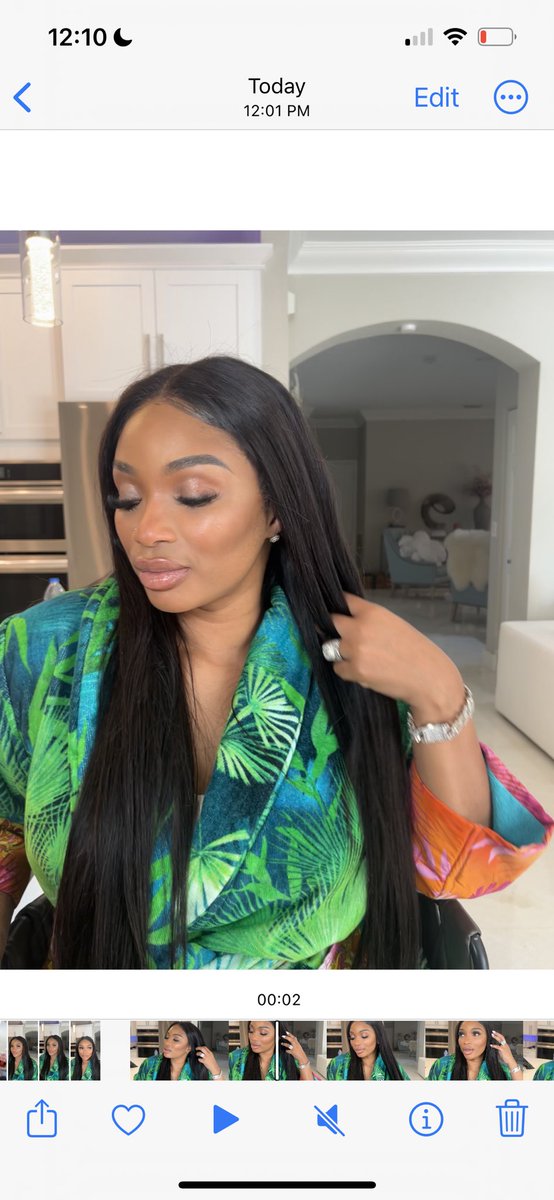 DRICKIPRINT's tweet photo. this is the first time iβve recorded myself doing makeup and i cant wait to edit the video lol π₯° mommy looks great #futuremua #DAWL https://t.co/Xw99wbXUyy