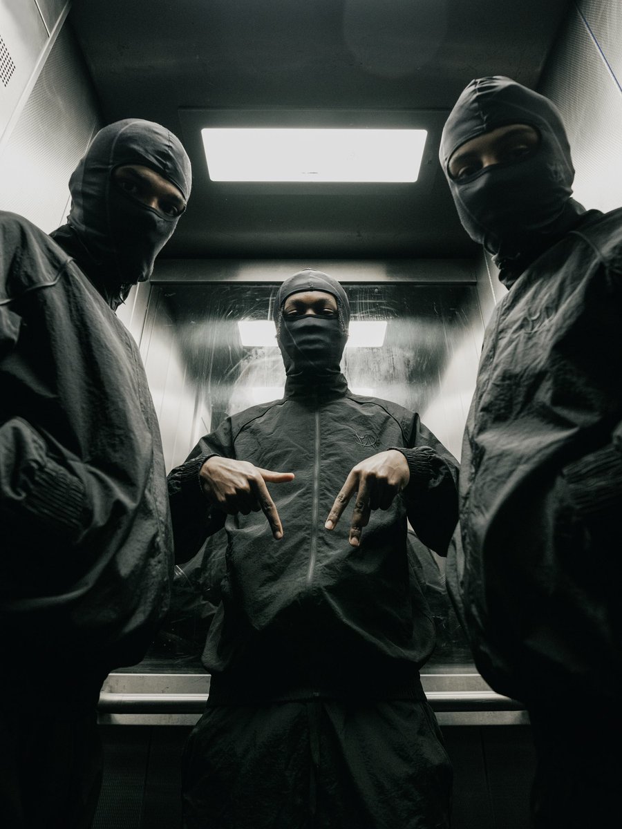 tweny8brand's tweet photo. 19.04 - 6PM 🥷🏿 https://t.co/hrNOLLPIjd
