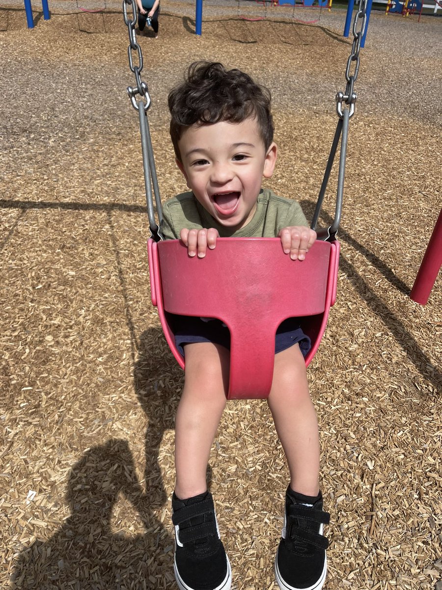 DimSumBots's tweet image. Took the young prodigy to the park today, he is growing up so fast 😭