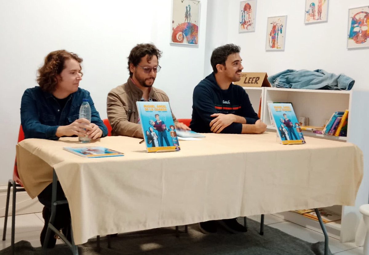 MiAngelDeGuarda's tweet photo. Presentación de nuestro cómic en @Argoslibreria. Muchas gracias a tod@s l@s que habéis venido a compartir este proyecto tan especial. Y muchas gracias al gran @Bruno_Redondo_F por volver a apoyar nuestra obra 😊 https://t.co/wNMM3CFRta