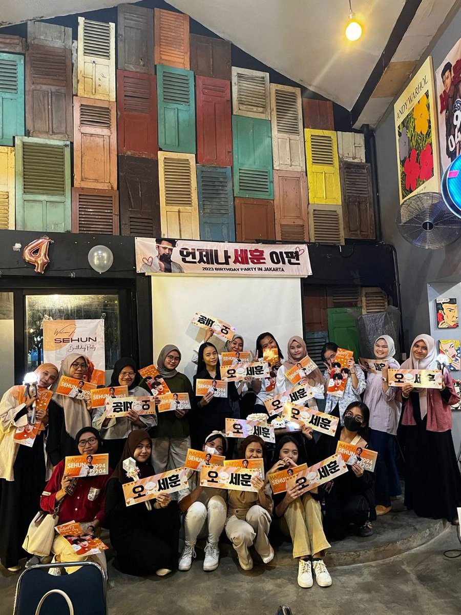 OhSehunGlobal's tweet image. 𝗦𝗘𝗛𝗨𝗡 𝗕𝗜𝗥𝗧𝗛𝗗𝗔𝗬 - 𝗖𝗨𝗣𝗦𝗟𝗘𝗘𝗩𝗘 𝗘𝗩𝗘𝗡𝗧 𝗜𝗡 𝗝𝗞𝗧 
(𝘿𝘼𝙔 2)

Thank you Indonesian Xunqis for coming to Sehun&apos;s Birthday Cupsleeve Event. We hope you all enjoyed a lot 🧡

#SEHUN #세훈 #30thSpringWithSEHUN #HappySEHUNDay