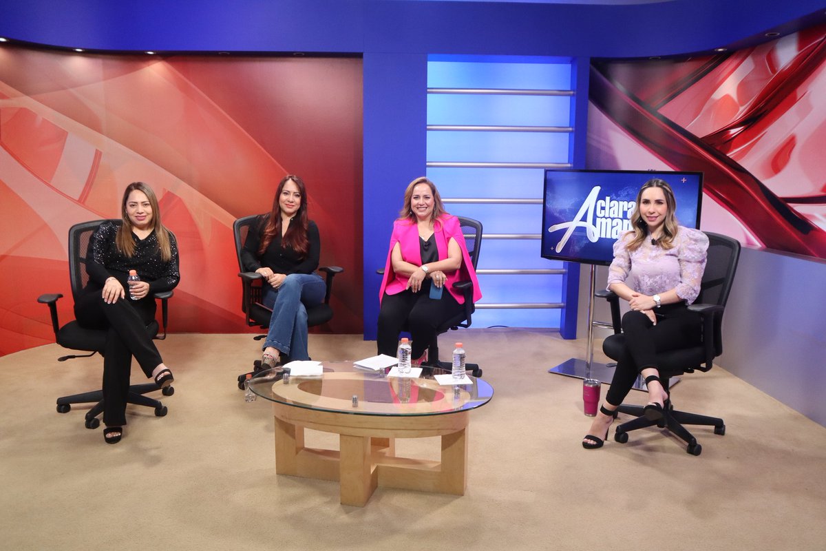 SugheyTorresR's tweet photo. La violencia política de género existe y debemos seguir trabajando unidas para eliminarla por completo.

Gracias @ZujeyLuna10, por la invitación, siempre es un gusto compartir ideas contigo y mis compañeras @Sandra12Amaya y @VeroPerezHerr.

#CuentanConmigo, excelente sábado 🤗 https://t.co/7K2dnpUsrK