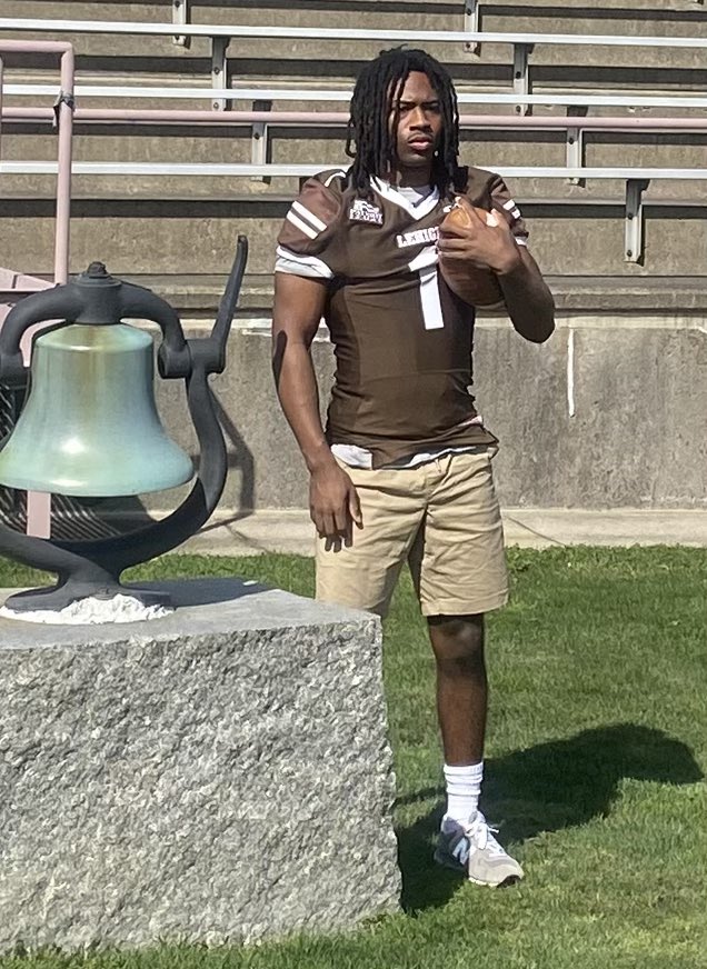 josh_woodford5's tweet photo. Thank you @LehighFootball for having me on campus today! I had a great time talking with the coaching staff and loved learning more about the football team as well as Lehigh. Thank you @coach_cahill @CoachBearfield @Coach_Brim @CoachBozym @ChavarrWarren and the rest of the staff. https://t.co/b2N5BYJH6g