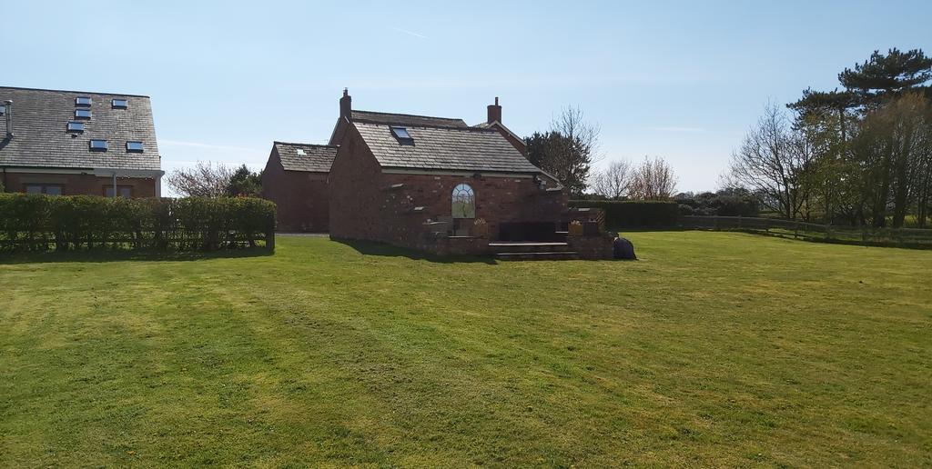 Hesty7's tweet photo. Bit of mowing & strimming with @JaneSinclair72. Lot of sitting with a brew. #costadel #weeton https://t.co/RBWIjXiMxx
