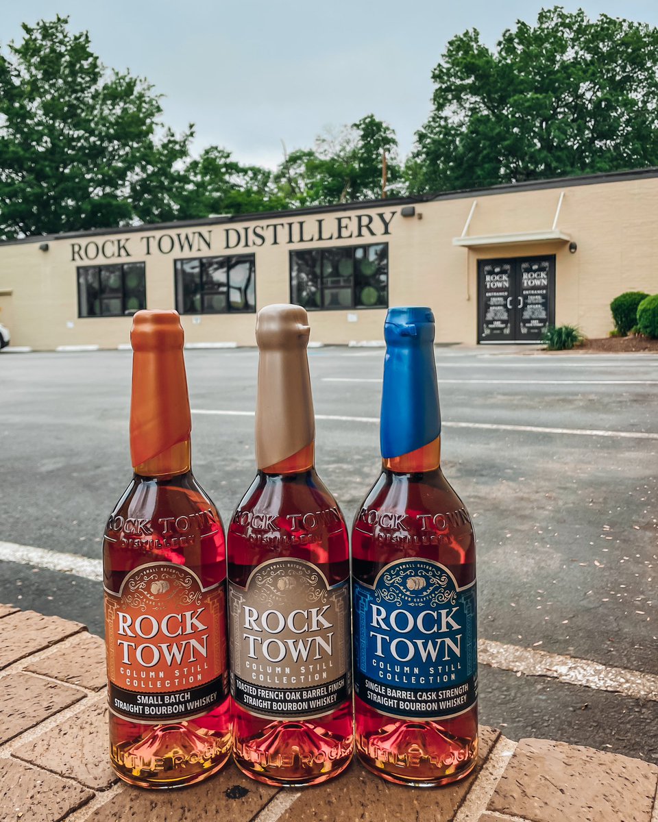 rocktowndistill's tweet image. Cheers to bourbons that takes you on a journey through the heart of Kentucky, and straight into the soul of Arkansas🥃🚐🗺 #RTRT