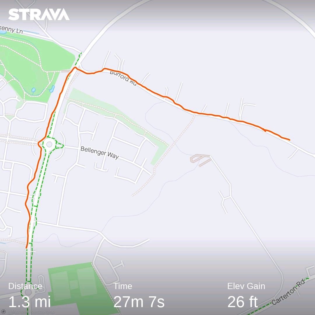 Sollyno6's tweet photo. Walk to watch football. https://t.co/Q3ezfbfknI