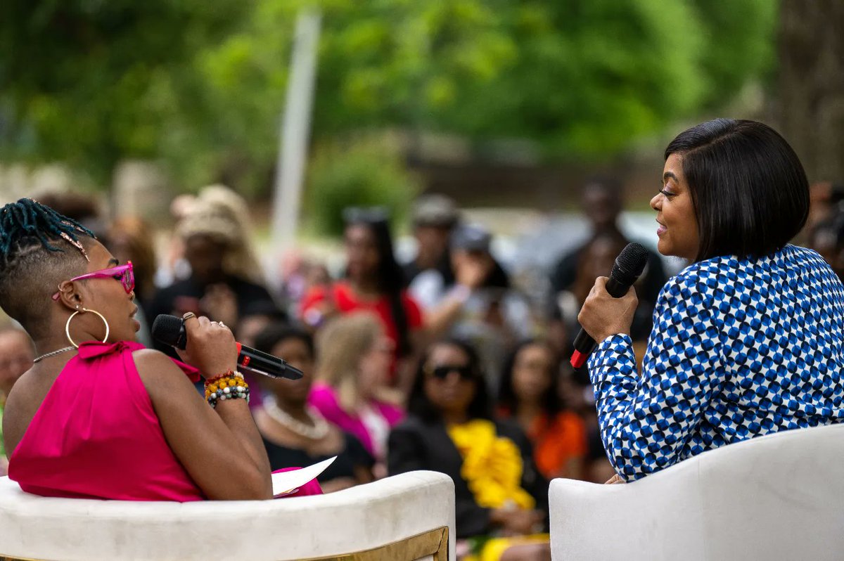 BamaState1867's tweet photo. Yesterday was a complete VIBE! @tarajiphenson @blhensonfoundation @katespadeny @drvivid #yoga #meditation #joy #SheCareWellnessPods #myASU #bamastate Photos by David Campbell/ASU. https://t.co/LuFBczNNyQ