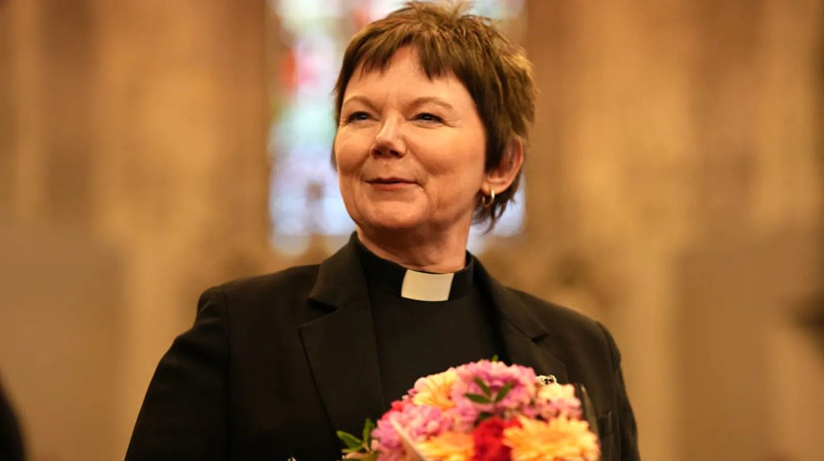 Ragnhild Jepsen vert vigsla til biskop i Bergen domkyrkje 16. april.
Det skjer i ei gudsteneste der Hans Majestet Kong Harald V, fleire regjeringsmedlemmar, biskopar og kyrkjelege representantar frå inn- og utland deltek. 
kirken.no/nb-NO/om-kirke…
