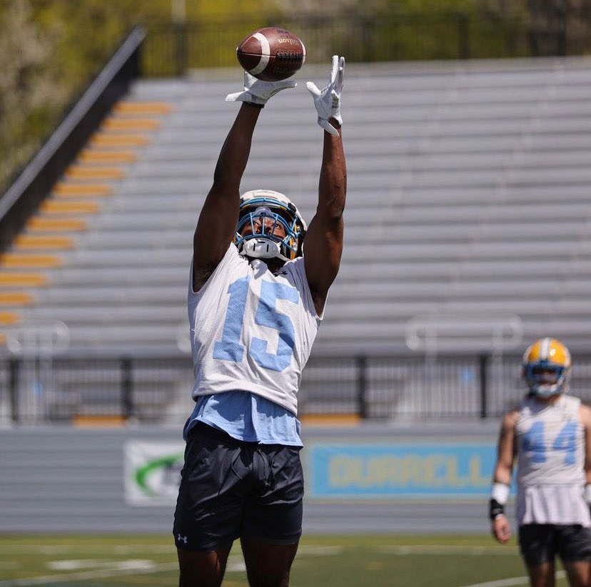 wagnerfalconsfb's tweet photo. As College Spring Ball is coming to an end, we want to share some pictures of #FalconsAtTheNextLevel Starting with 2018’s Captain @kvng_derrick_  Edafe is currently playing DB at Long Island University and is one of the hardest workers to come out of Wagner Football! https://t.co/zjZGeHFIR0