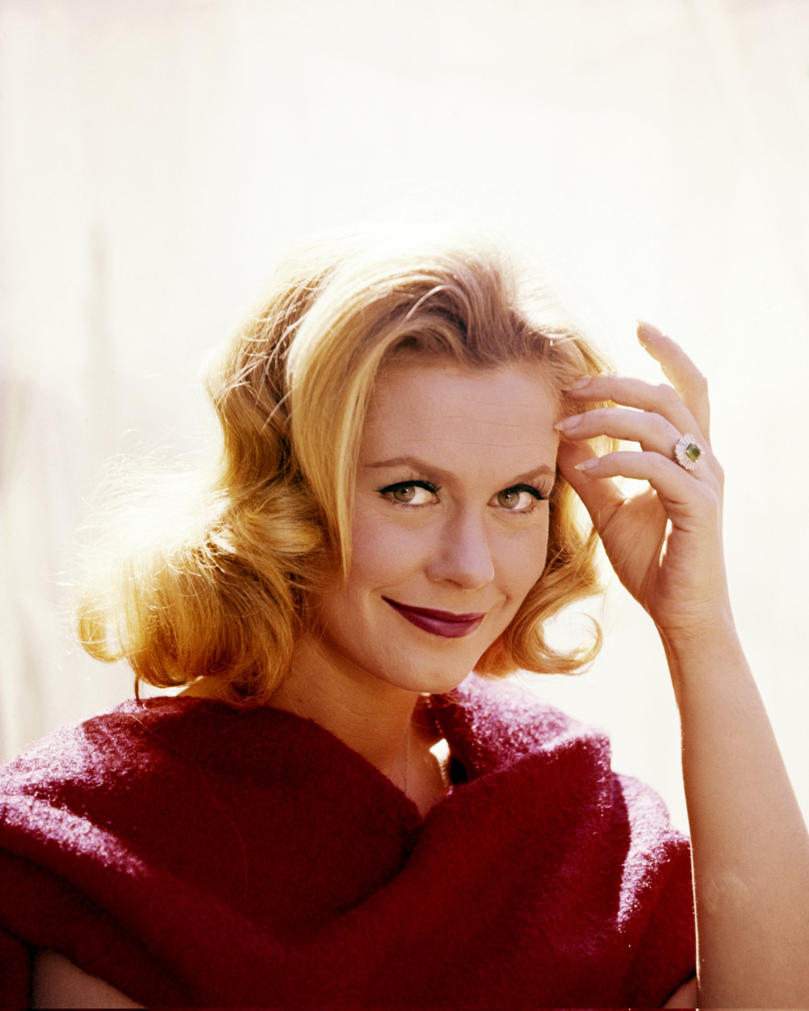 Happy heavenly birthday to Elizabeth Montgomery 