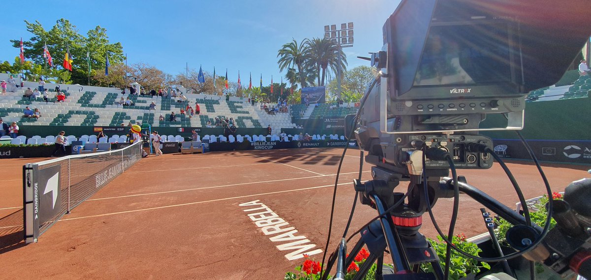 marcoypunto's tweet photo. Hoy hemos cogido un morenito bueno en la #BJKCup 
#Marbella #PuenteRomano 
🎾 🎥 https://t.co/uwfpcwBUdD