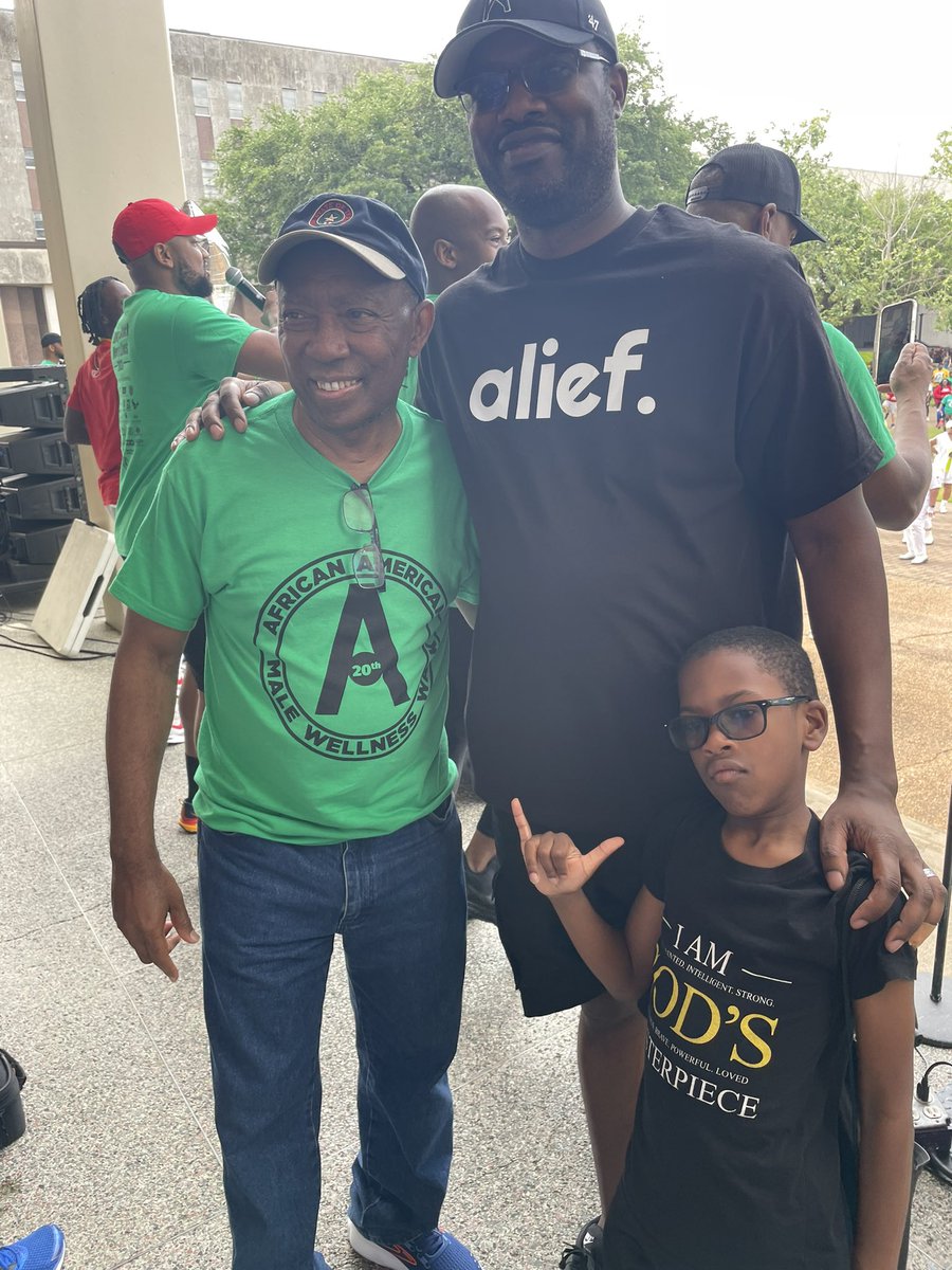 houmayor's tweet photo. A beautiful morning to walk in support of the National African American Male Wellness Initiative! A healthy city means creating healthy people in healthy communities!  

#HealthyLiving #AAMW #inaugural #5KWalk https://t.co/jJIxLGb8aC
