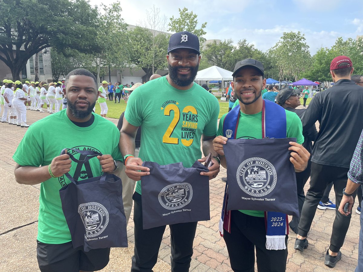 houmayor's tweet photo. A beautiful morning to walk in support of the National African American Male Wellness Initiative! A healthy city means creating healthy people in healthy communities!  

#HealthyLiving #AAMW #inaugural #5KWalk https://t.co/jJIxLGb8aC
