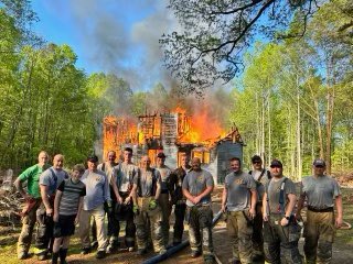 Huntersville_FD's tweet photo. Fire training was a success this morning. A beautiful day for it! #HuntersvilleFD #TrainingFire https://t.co/LteIpf1ZDC