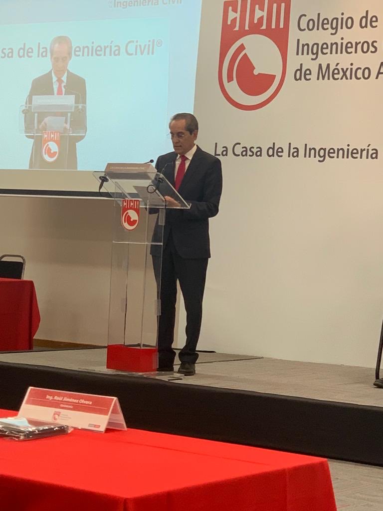joseravilamuro's tweet photo. Ceremonia de graduación de peritos profesionales, Colegio de Ingenieros Civiles de México. https://t.co/O5Y6QeswXV