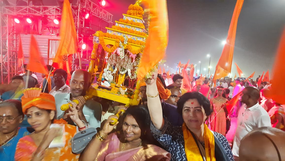 sharvani67's tweet photo. @PMOIndia @narendramodi @AmitShah https://t.co/xdSusbgc0J