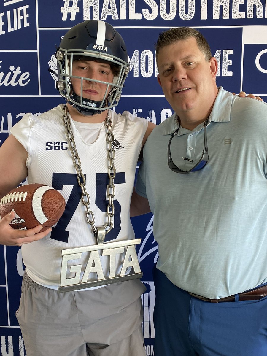 TDNelms's tweet photo. Had a great time this morning at Georgia Southern! Thank you for the invite @recruitNE_GA @CoachThurmond87 @Coach_MKemper @Etowah_Recruits @etowahfootball @Velocity_FB @Velocity_LS @NEGARecruits @NwGaFootball @RecruitGeorgia @TopPreps @PlayBookAthlete https://t.co/HLfxyR9EKd