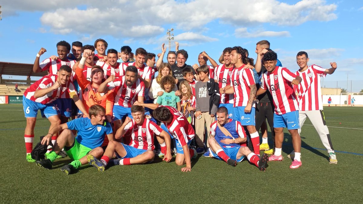 atleticbalears's tweet photo. ⬆️ El nostre filial, Santanyí, matemàticament classificat per el PlayOff a 2aRFEF

💪🏼 ¡A por ello chicos! https://t.co/gD8lkrJ7DF