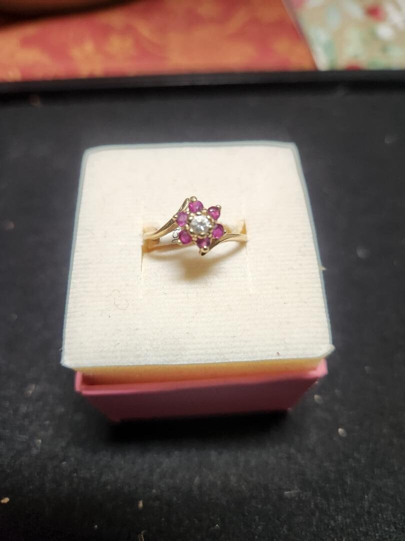 catherineepstei's tweet photo. 15% OFF! (no code needed) Excited to share the latest addition to my #etsy shop: 14k Yellow Gold Ruby and Diamond Ring https://t.co/CRFU5KVbwU #ruby #gold #diamond #rubyring #14kygring #rubyenergy #rubies #yellowgold #livinglotusgroup #julybirthstone https://t.co/UrnW9R4CMc