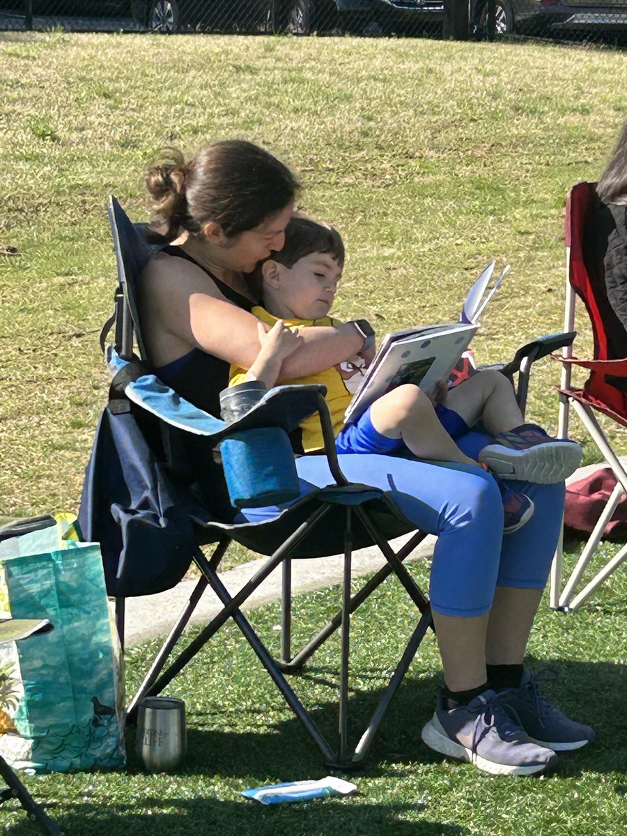 ChiefsSteve's tweet photo. ❤️Story time at the soccer fields!❤️
#TakeMoments #MakeMemories
#RushUnion https://t.co/TO46n8bnrn