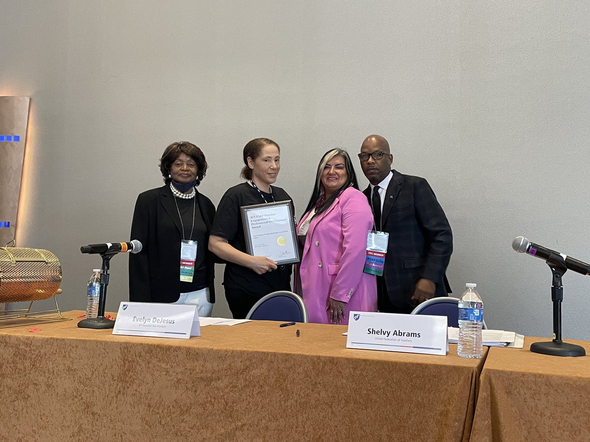 Congratulations to West Genesee Paraprofessionals Association for winning the AFT PSRP Member Engagement &amp; Professional Development Award! #PSRP2023 #PSRPproud <a href="/PSRP_AFT/">AFT PSRP Division</a> <a href="/nysut/">NYSUT</a>