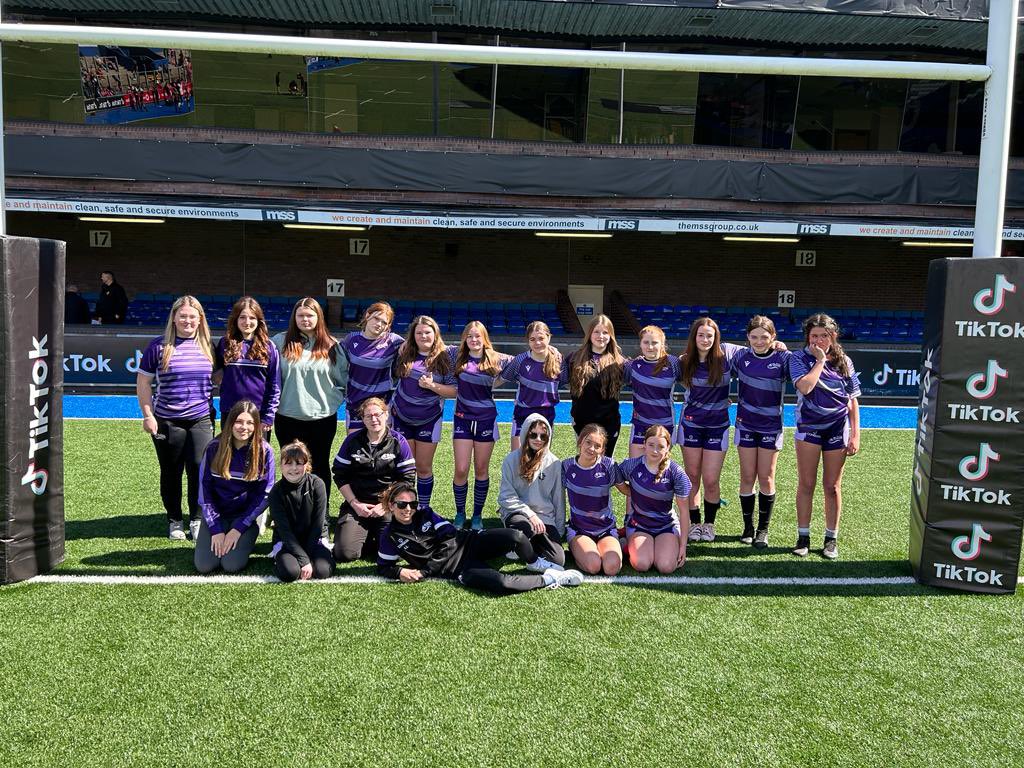 RugbyVixens's tweet photo. Da iawn merched!! Excellent effort today at the Cardiff Arms park. 💜🦊@Ammanford_Rugby @Dyffrynamanpe @BroDinefwr @addgorffmaes https://t.co/Lip3tJom97
