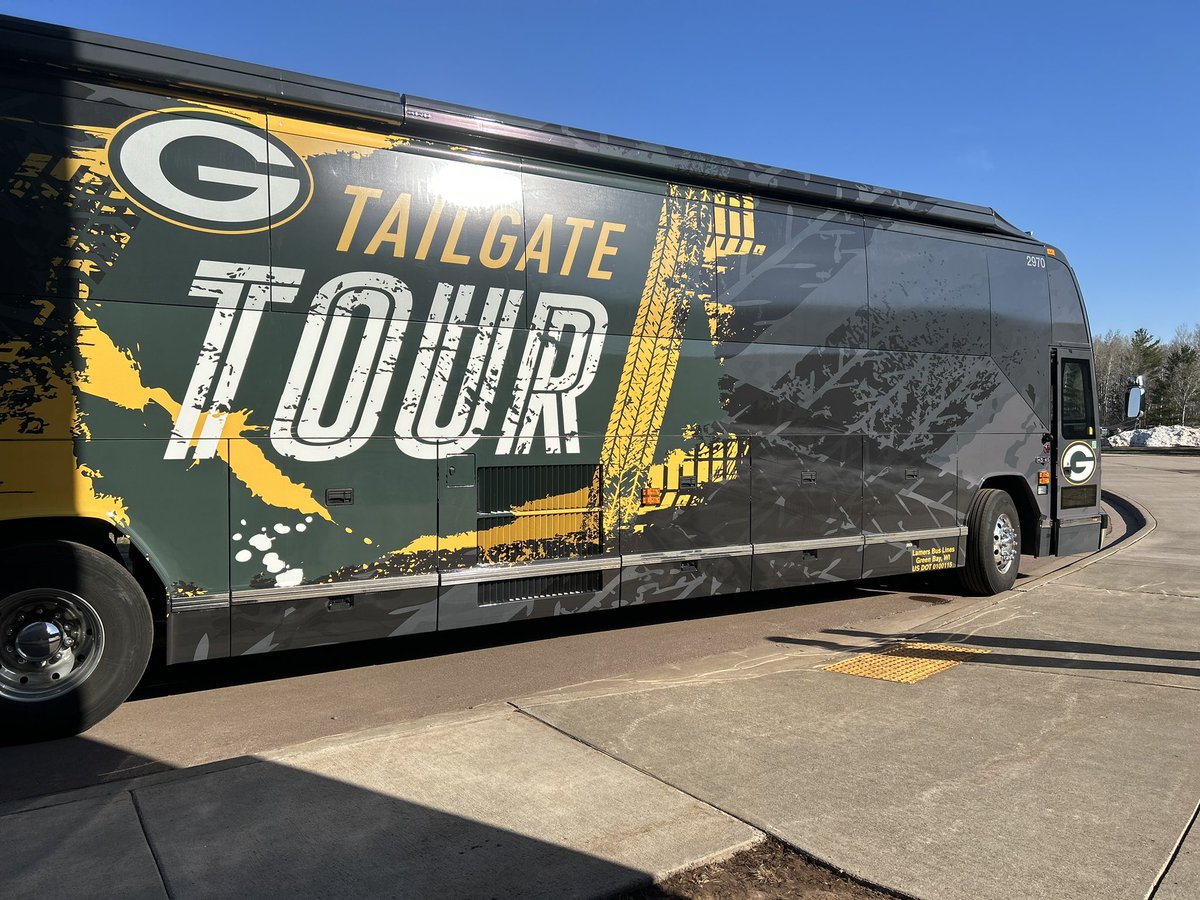 It has been an amazing week! Thank you to the @packers #TailgateTour ‘23 for showing Ashland lots of love & generosity! ✌🏼