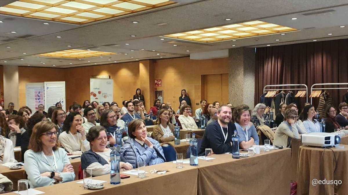 edusqo's tweet photo. One step forward and new Fine Needle Aspiration session format with live video recording and projection at the XIII Catalan Congress of Cytopathology #CitopatCat #CytoPath #PatientSafety #FioNA #MedEd https://t.co/rYvBbdf4c2
