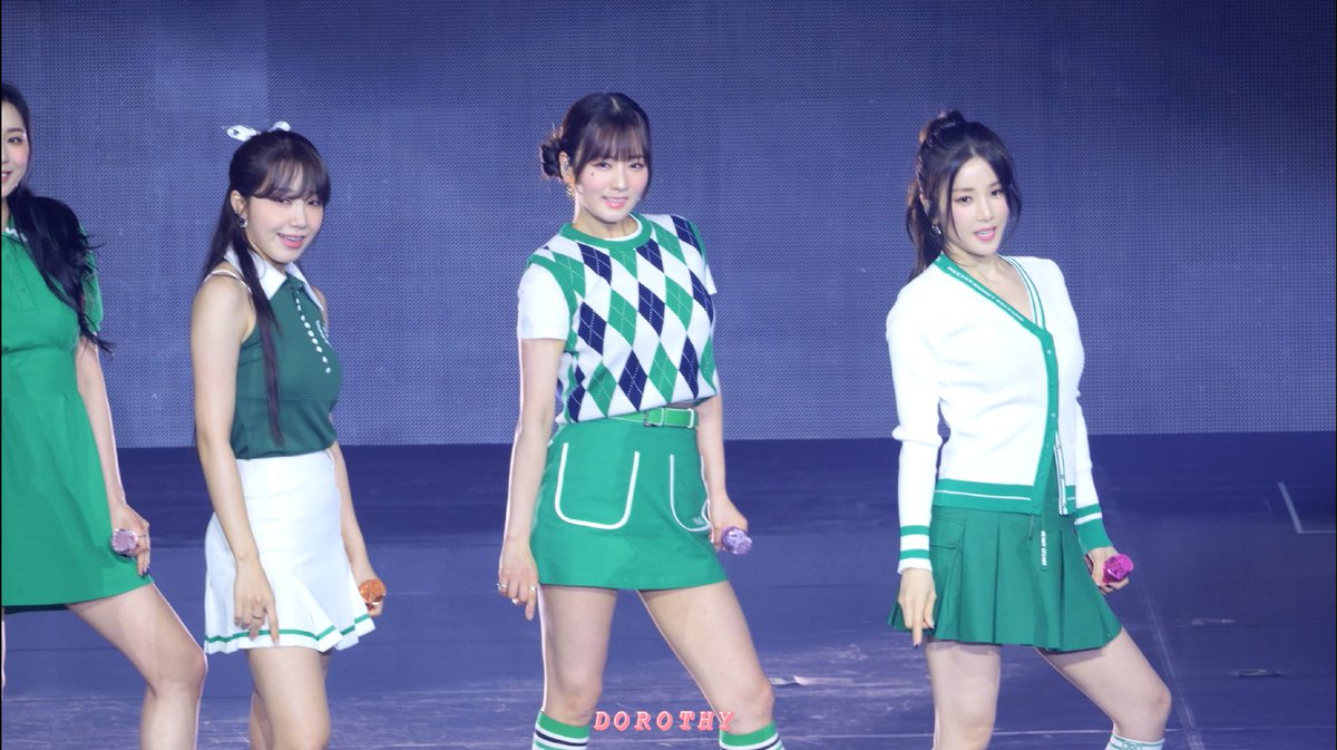 DOROTHY_Apink's tweet photo. 2023 #PINK_DRIVE 직캠 업로드
#보미(@Apinkbm) #DND #Apink

https://t.co/IgyF23xY3f https://t.co/i2k9JWpZf7