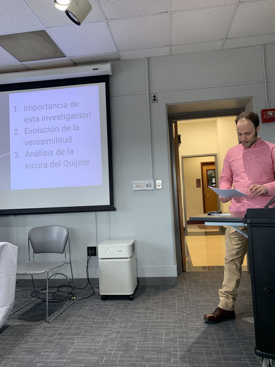 BURS_GradConf's tweet photo. Very proud of our own @BU_RomStudies students, @j_antonio5408, Gonzalo Carretero Martínez, and Isaque De Moura and their panel "Madness and Perversion | Imaginary, Symbolic, and Institutional"! https://t.co/VA2WkFBCdQ