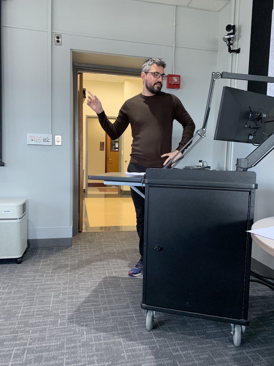 BURS_GradConf's tweet photo. Very proud of our own @BU_RomStudies students, @j_antonio5408, Gonzalo Carretero Martínez, and Isaque De Moura and their panel "Madness and Perversion | Imaginary, Symbolic, and Institutional"! https://t.co/VA2WkFBCdQ