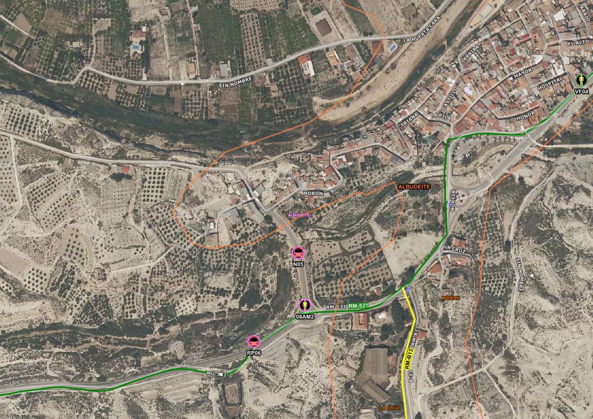 112rmurcia's tweet photo. Movilizados efectivos del #PlanInfomur para sofocar el conato de incendio declarado en #Albudeite, que afecta a zona de carrizos cerca del río. Intervienen:

✅@BomberosCEIS_RM 
✅@aamm_murcia 
✅Brigada forestal @defensaforeMUR 
✅@guardiacivil https://t.co/VPt9ibcccP