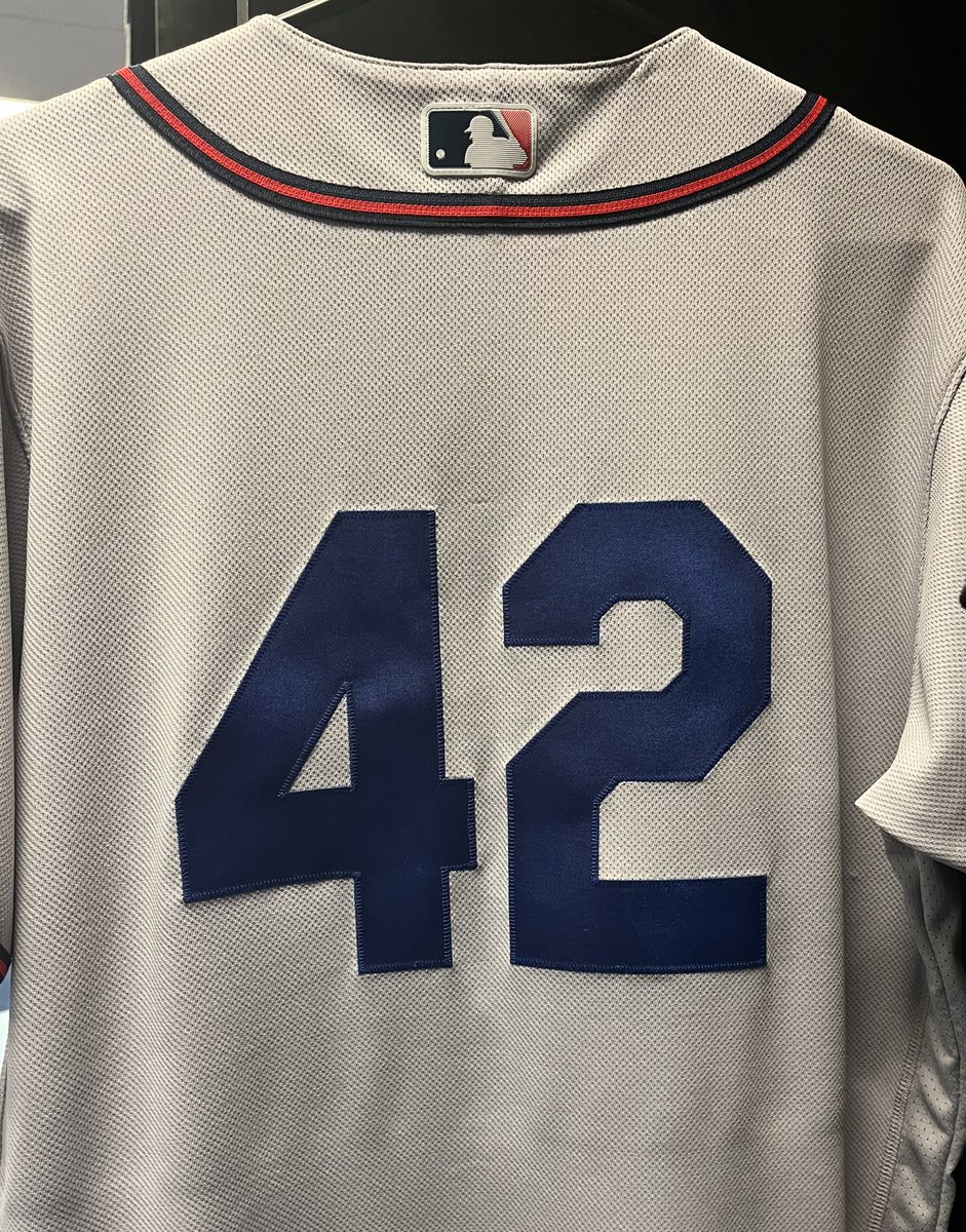 Braves's tweet photo. Thank you, Jackie 💙

#Jackie42 https://t.co/n5iWXsdfM4