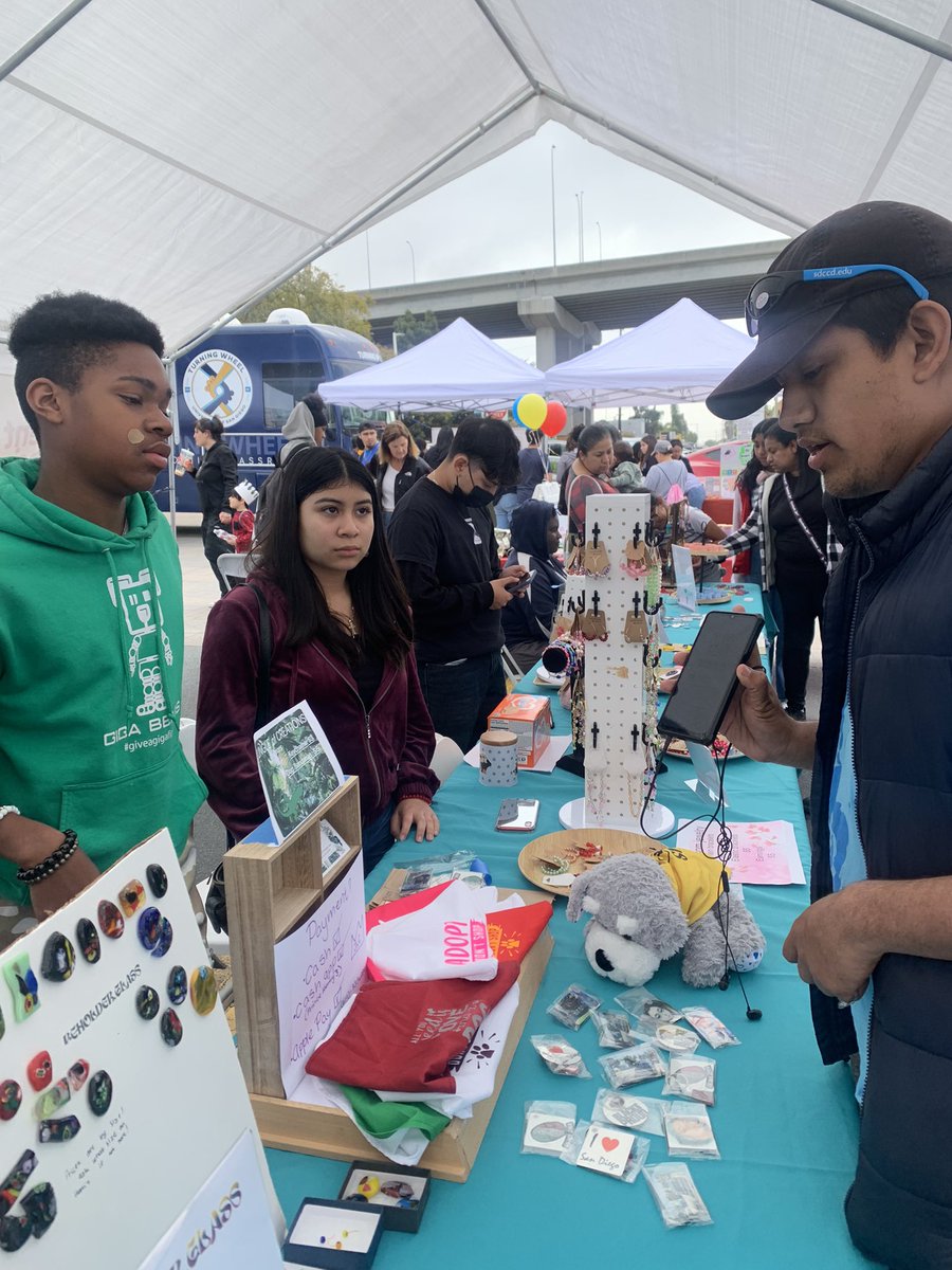 Millennial Tech Middle School tweet media