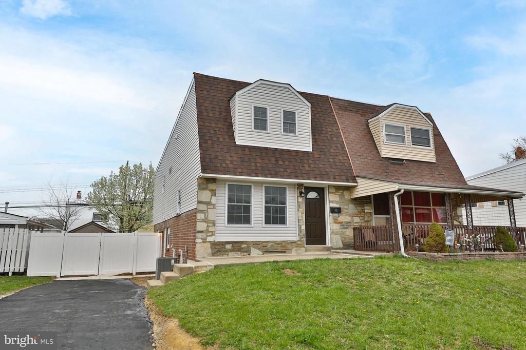 RealEstateBul1's tweet photo. 🚨New Listing🚨
1017 Foster Street Philadelphia, PA 19116 (Courtesy of RE/MAX Elite )
🔽For more info and pics click below🔽
https://t.co/iag5mCWD2N
#PhiladelphiaRealEstate #PhiladelphiaRealtor #PhillyRealEstate #PhillyRealtor #DelawareRealtor #NewJerseyRealtor https://t.co/DeMtLlDT3F