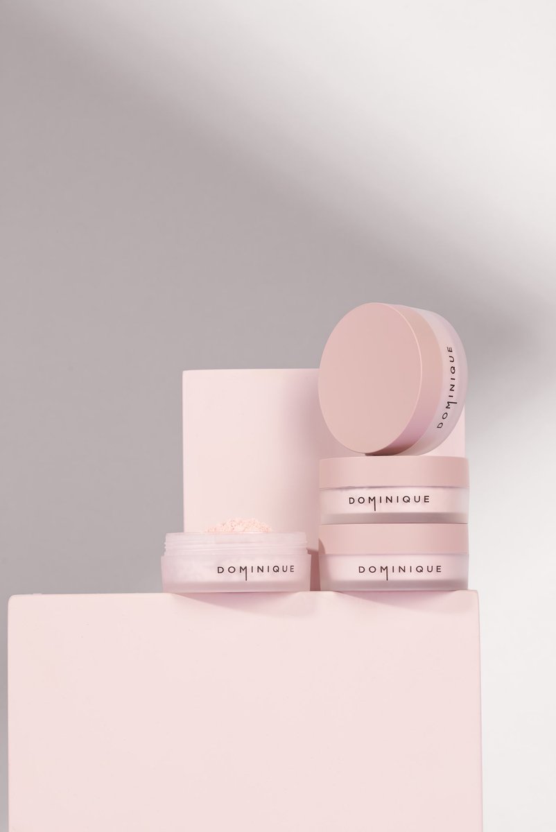 dominiquemakup's tweet image. It’s the weekend🙌🏼
Rosita is here to brighten your under eye and your day💕✨ Set for all day wear &amp;amp; look wide awake! 

#dominiquecosmetics #facepowder #pinkpowder