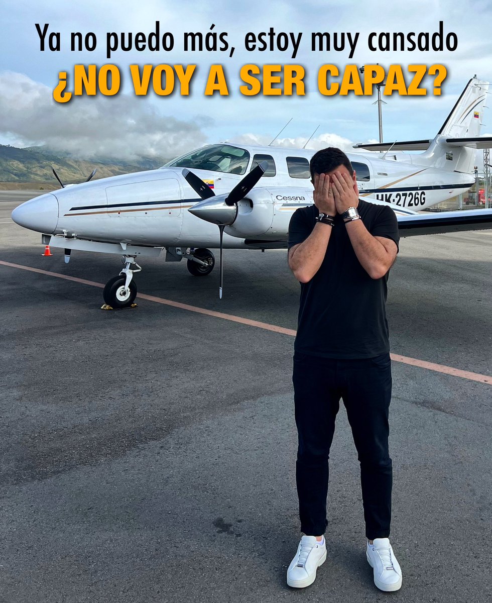 tuliorecomienda's tweet photo. YA NO PUEDO MÁS. ESTOY MUY CANSADO ¿NO VOY A SER CAPAZ?
Cada mañana siento que todo esto me está sobrepasando. Reviso con el piloto el itinerario: hoy visitaré 3 ciudades más para completar 9 en 3 días, con sus reuniones, con sus fotos y comilonas (he probado 110 hamburguesas hasta ahora).
Hago números, aún me quedan 5 días más en el aire, miles de kilómetros y 12 departamentos por visitar. Suspiro va, suspiro viene.
Recuerdo entonces que me entregaron unos mensajes en Pereira y otros en Cali y otros en Popayán. Los saqué del bolsillo y empecé a leer: “gracias Tulio, éramos solo 2 soñadores y ahora tenemos un equipo de 30 personas” (Gaón). El segundo mensaje iba así mismo: “Gracias, iba a cerrar mi local y ahora tengo 2 en la ciudad” (Retro Santana). Y el tercero y el cuarto y el quinto: “había sido muy duro, éramos 2 hermanos sin nada y después del evento logramos nuestro segundo local y un gran equipo” (Totoy’s). Y ahí paré porque se me iba haciendo un nudo en el corazón.
¿Pero quién soy yo para negarme, acobardarme o quejarme cuando hay tantos colombianos y sueños involucrados en esto? ¿quién soy yo para darme por vencido cuando cientos de emprendedores y empresarios lo han apostado todo y a pesar de los golpes de los últimos 2 años siguen en pié con la frente en alto y el corazón palpitando?
Quiero confesarles algo: no soy yo quien los inspira (como me dicen a veces), realmente son ellos, mis heroínas y héroes hamburgueseros quienes me han dado la fuerza para seguir adelante y para abrir las alas cuando siento que el miedo, las críticas o el agotamiento me están ganando la parada. Han sido realmente ellos las hélices de esta avioneta. “Capitán, prenda el motor por favor, llevamos muchos sueños en el compartimento de este equipaje”.