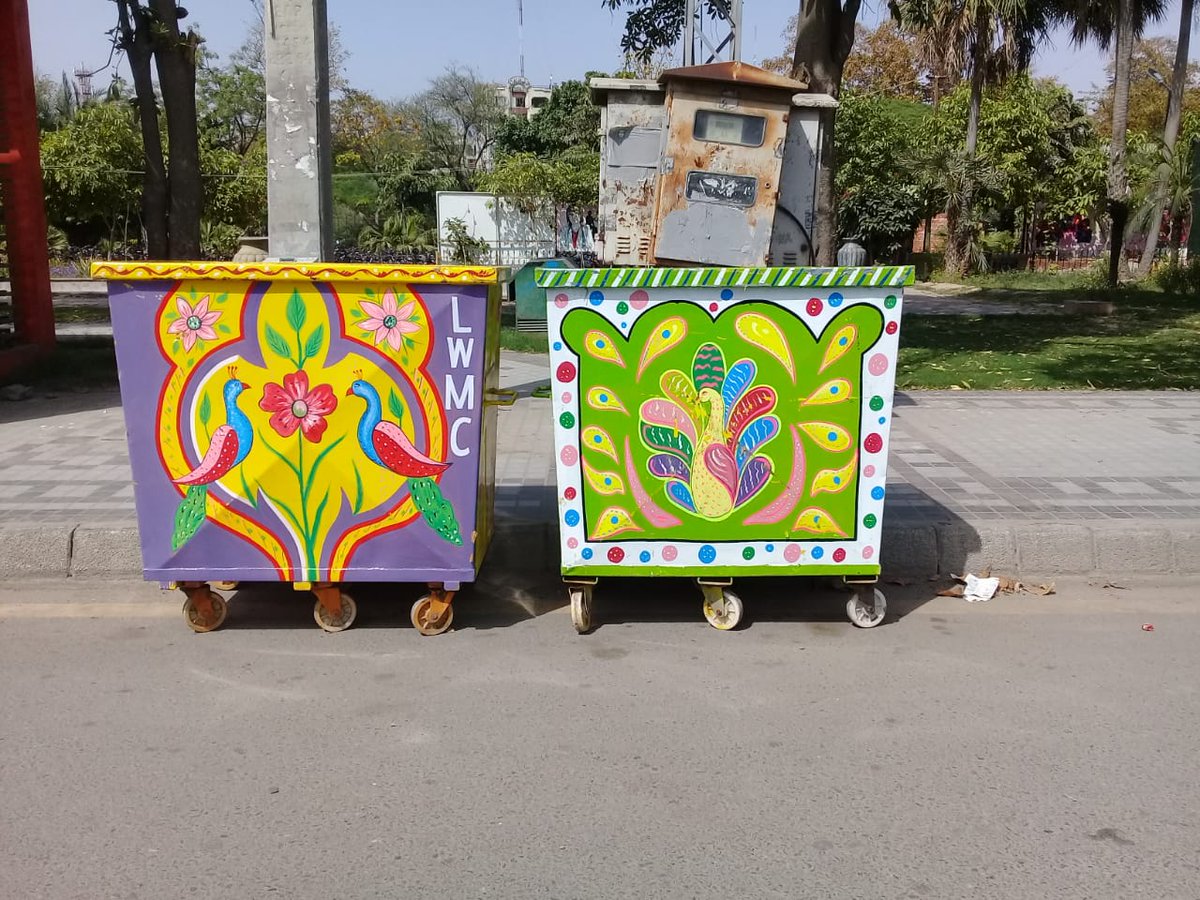 dont_skipit's tweet photo. It wasn't their task but they did it💚
@LWMC1139 Thank you
#LWMCtruckArt
#KeepLahoreClean
#GoodWorkLWMC
#OurRealHerosLWMCWorkers https://t.co/p26gr1yHCm